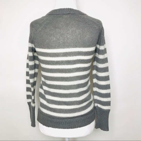 J. Crew Soft Wool Crew Neck Gray White Sweater XS - Picture 3 of 9